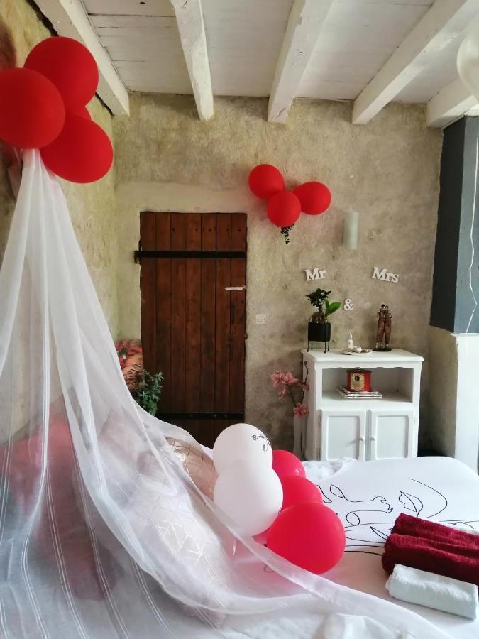 Jacuzzi Massage Sur Rdv,Duo,Reiki,Californien, Reflexologie Plantaire, Et Bouteille Mousseux Offerte Bed & Breakfast Ferolles Екстериор снимка